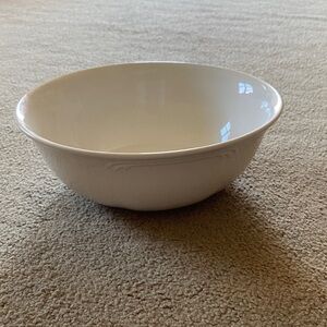 Classic White Ceramic Serving Bowl Pflatzgraff